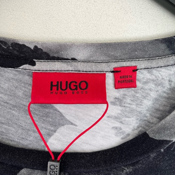 LULULEMON & HUGO BOSS • Bundle 2 men’s shirts size L - Picture 10 of 12